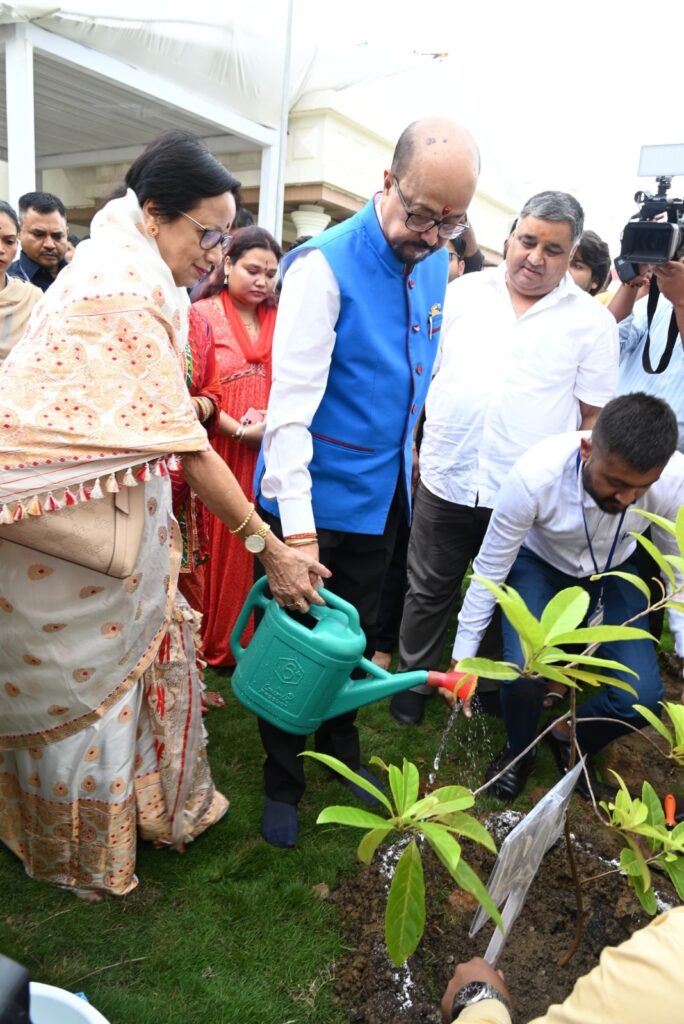governor and first lady planted a Rudraksha sapling