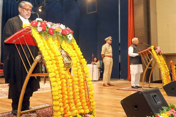 Governor Shri Patel administers oath to Chief Justice