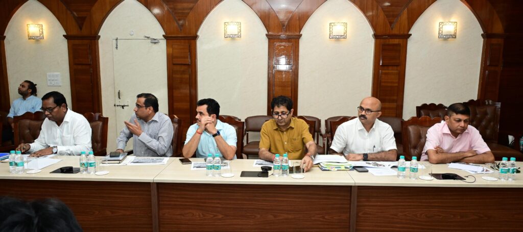 CM reviewed the organization of Bastar Dussehra festival