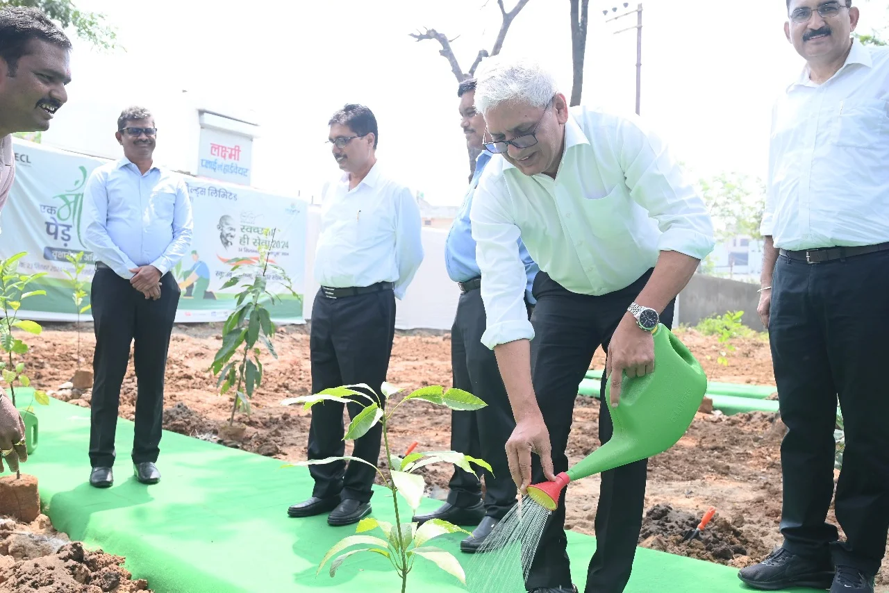 SECL organises Plantation drive under “Ek Ped Maa Ke Naam” as part of Swachhata Hi Seva campaign