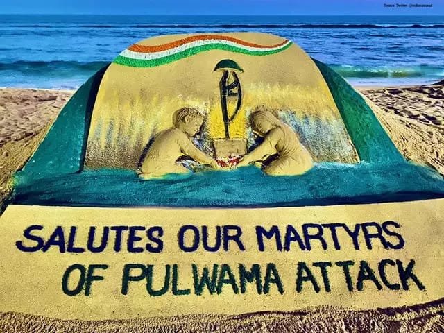 Chief Minister Shri Vishnu Deo Sai Pays Tribute to Pulwama Martyrs, Remembers Their Supreme Sacrifice