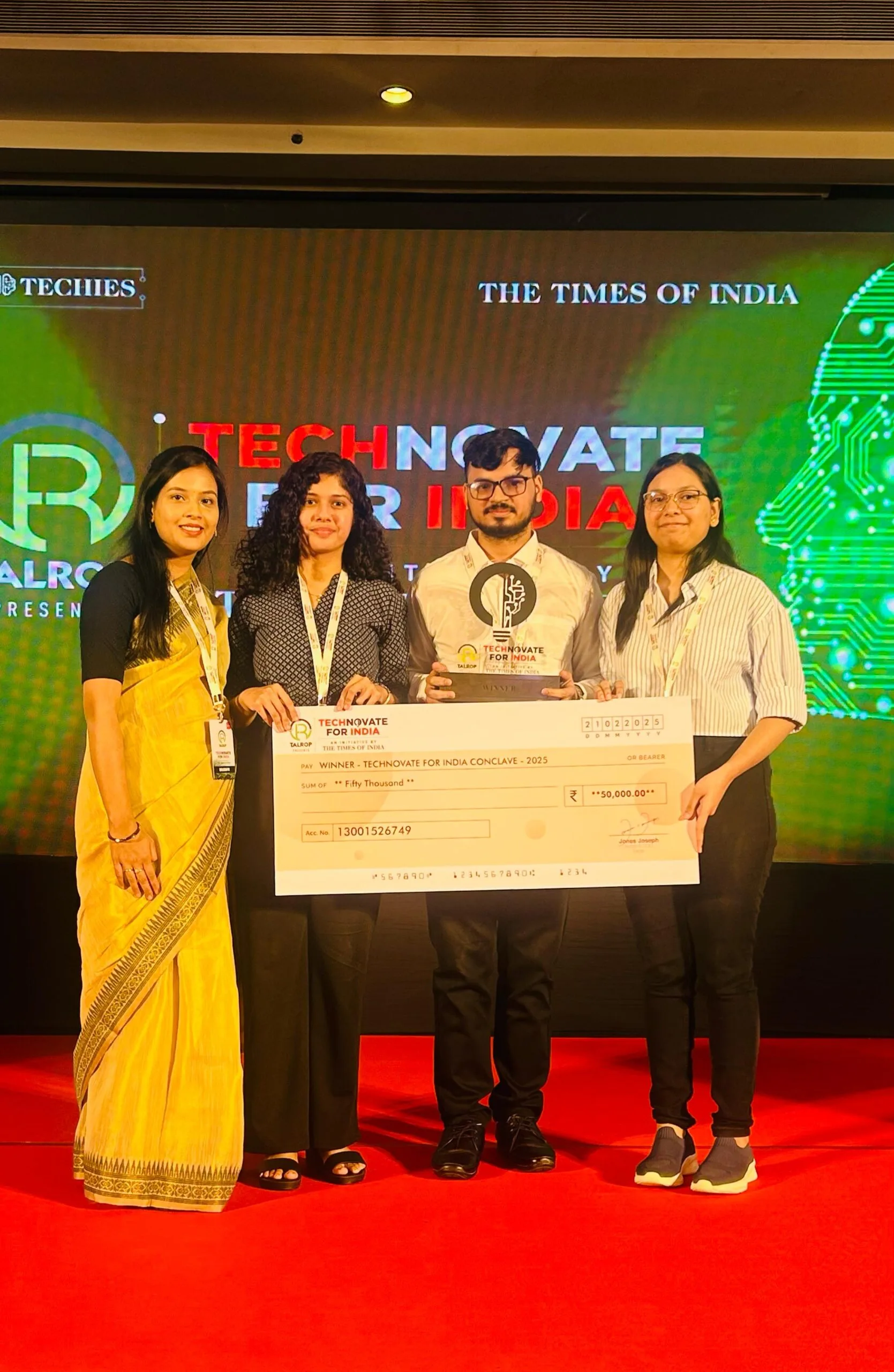 IIIT Naya Raipur Team Wins First Prize at Technovate for India Ideathon