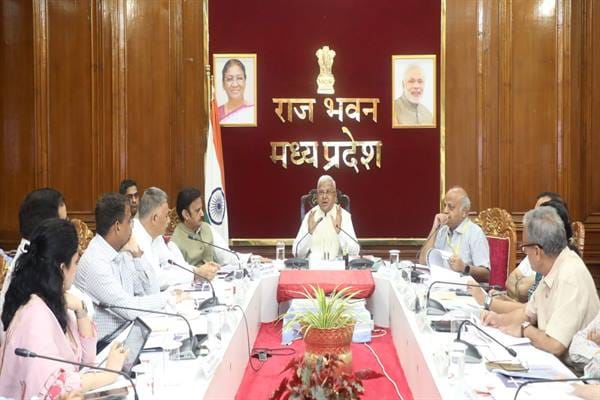 Commitment to achieve goal before deadline is essential: Governor Shri Mangubhai Patel