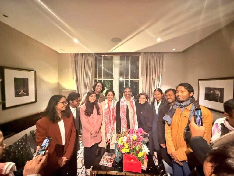 Chief Minister Shri Hemant Soren and MLA Smt. Kalpana Murmu Soren reached London from Davos late last night
