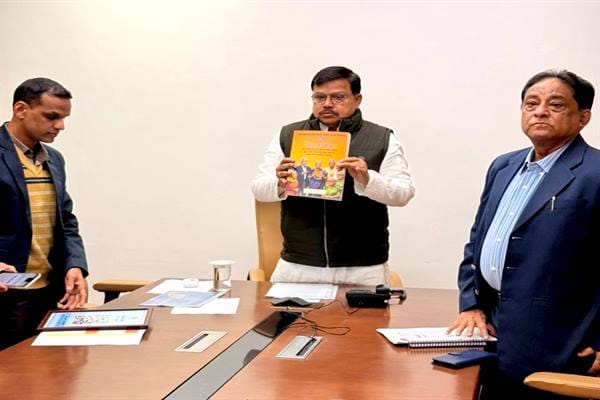 Energy Minister Shri Tomar launches three innovations of ‘Poorva Kshetra’ Power Distribution Company