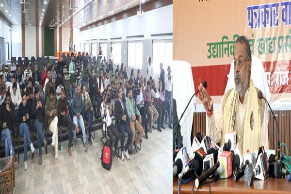 Flower production will be given a commercial shape: Horticulture Minister Shri Kushwaha