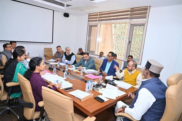 Make PACS into multipurpose facility centres: Minister Shri Sarang