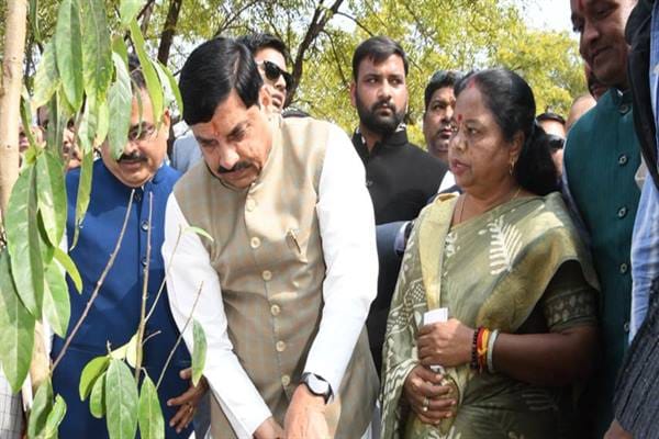 Pt. Deendayal Upadhyaya was the pioneer of Integral Humanism and Antyodaya and a thinker of building a strong India: Chief Minister Dr. Yadav