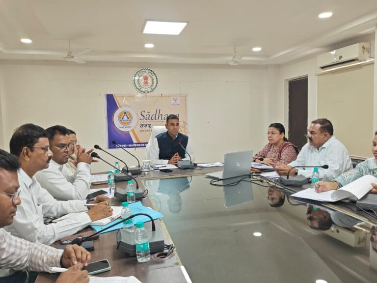 Balodabazar: Resolve public service guarantee cases within the time limit – Collector