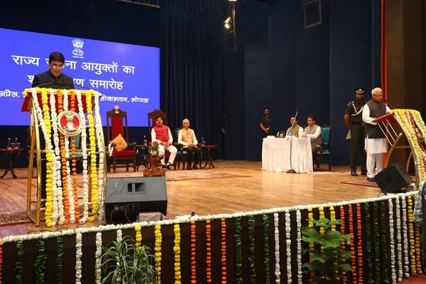 Governor administered oath to newly appointed State Information Commissioners