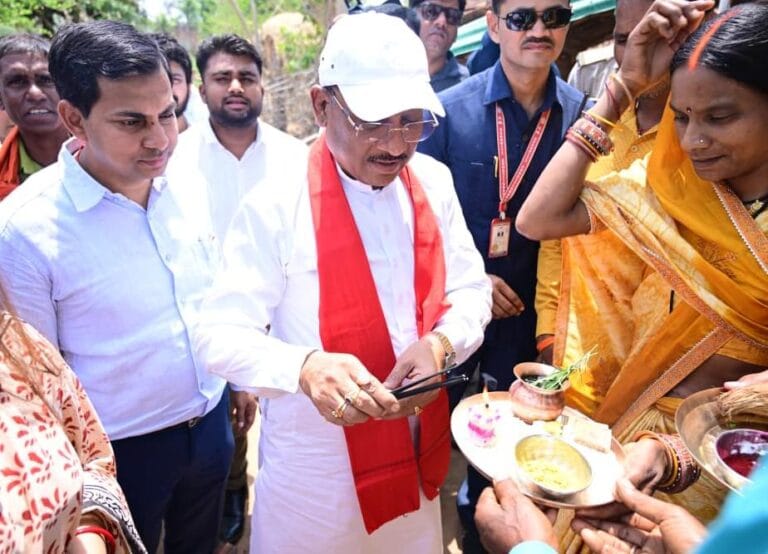 A villager’s invitation, the Chief Minister’s affection – Prime Minister’s residence brings a dream to life, the Chief Minister performs the housewarming ceremony