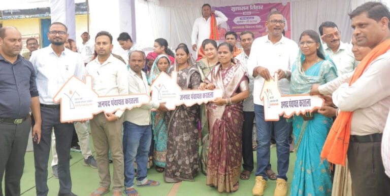  Fisheries Committee gets modern fish nets on Good Governance Festival