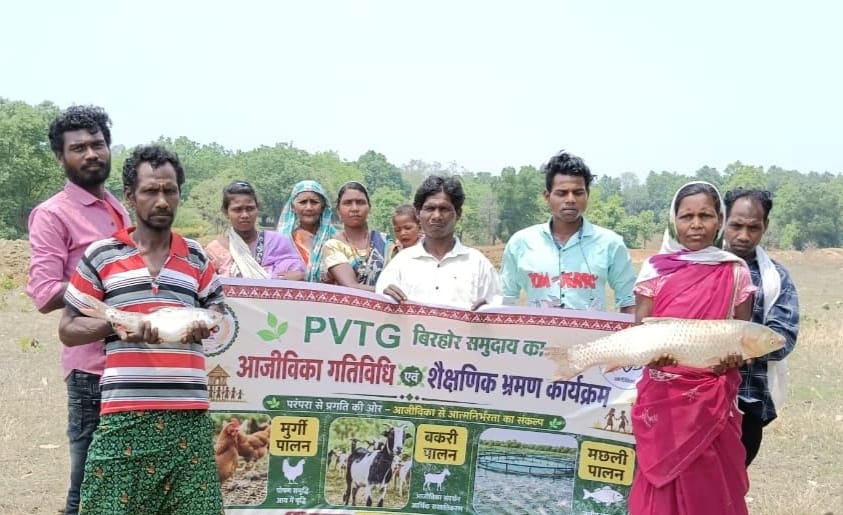 Special training and exposure program organized in Jashpur to make Birhor community self-reliant