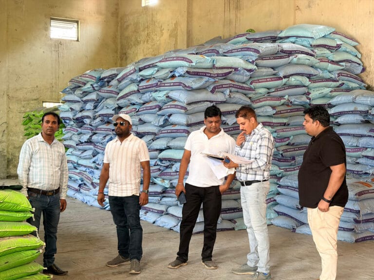 Agriculture department takes major action against fertilizer black marketing, seizes 2638 bags of fertilizer