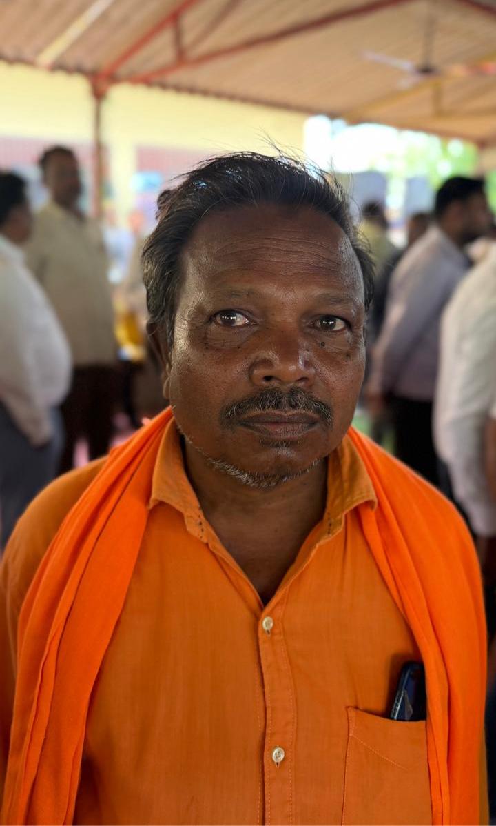 Farmer-friendly schemes have changed the fortunes of farmer Pakluram, and his family has become prosperous due to advanced farming.