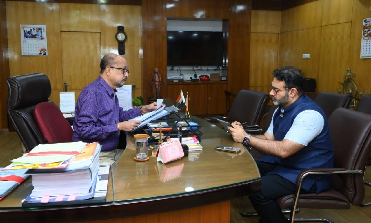 Give priority to the education of children of special backward tribes – Governor Shri Deka