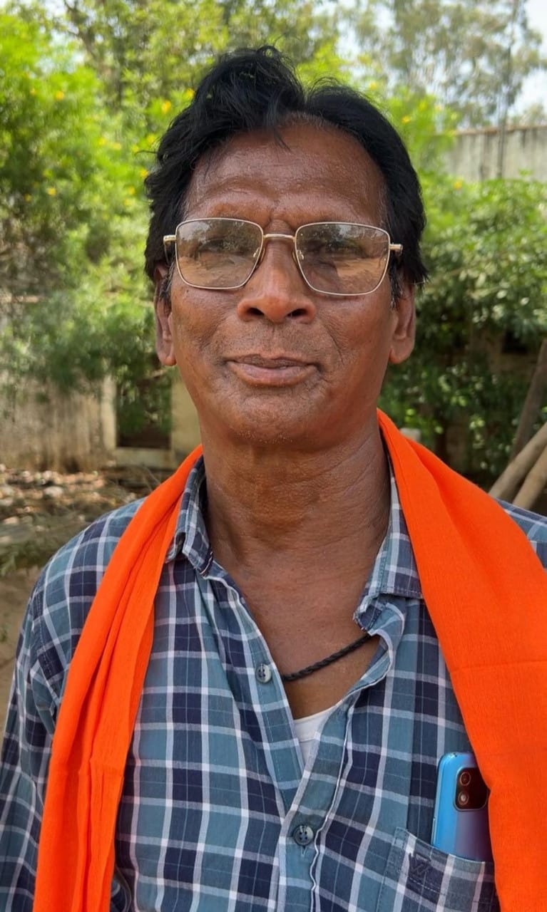 A new seedling of prosperity – Dandavan farmer Rudreshwar’s spirits soar after receiving fertilizers and seeds on time.