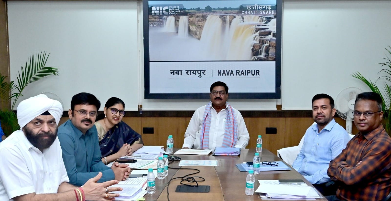 The meeting of the Cabinet Sub-Committee was held under the chairmanship of Food Minister Shri Dayaldas Baghel.