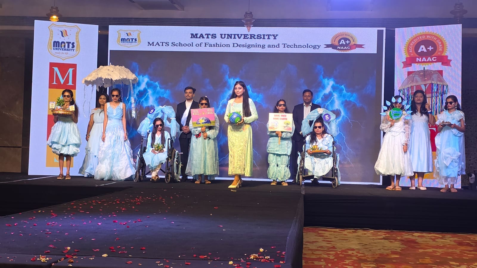 MATS UNIVERSITY FASHIONOTSAV 2026: A PRESENTATION OF CREATIVITY AND CONFIDENCE
