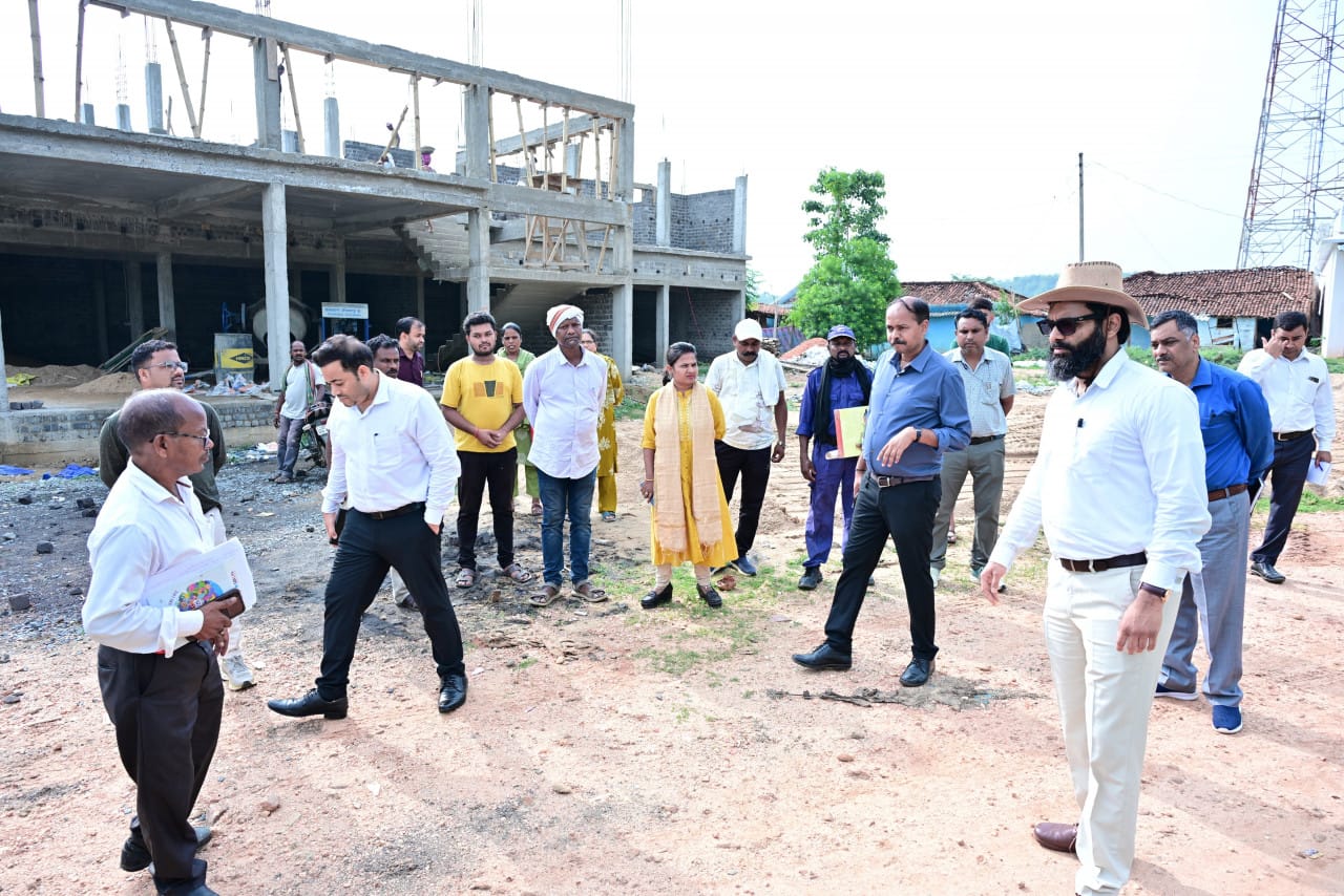  Construction of modern bus stands in Duldula and Bandarchuwa is in full swing, passengers will soon get better facilities