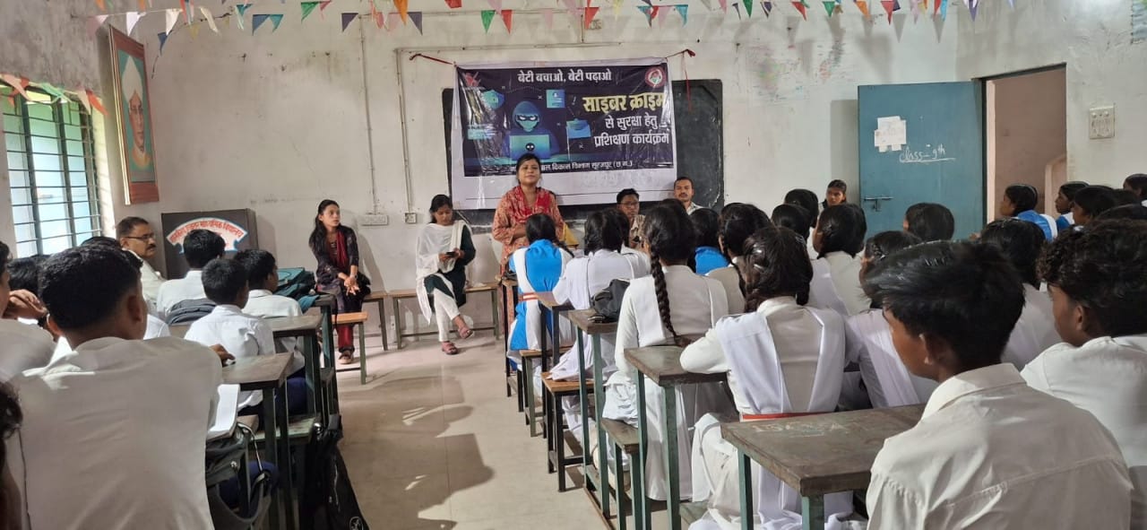  Save the Girl Child, Educate the Girl Child Campaign: Girls in Girwarganj received training in self-defense, cyber security and women’s rights.