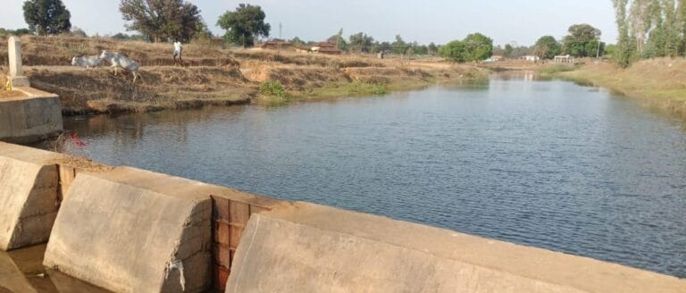 The permanent check dam of Andhergarh drain has become a hope for the farmers, 12.5 acres of fields will get irrigation support.