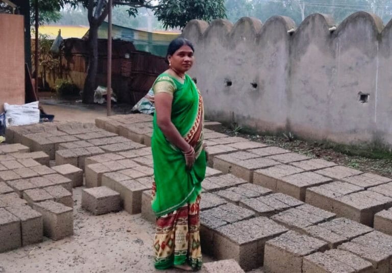 Cement and brick business empowers Bastar women: Sumni Kashyap becomes a role model