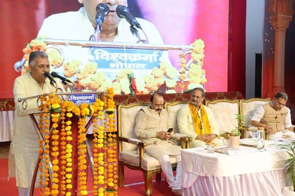 Providing quality, employment-oriented and culture-oriented education is our main mission: Higher Education Minister Shri Parmar