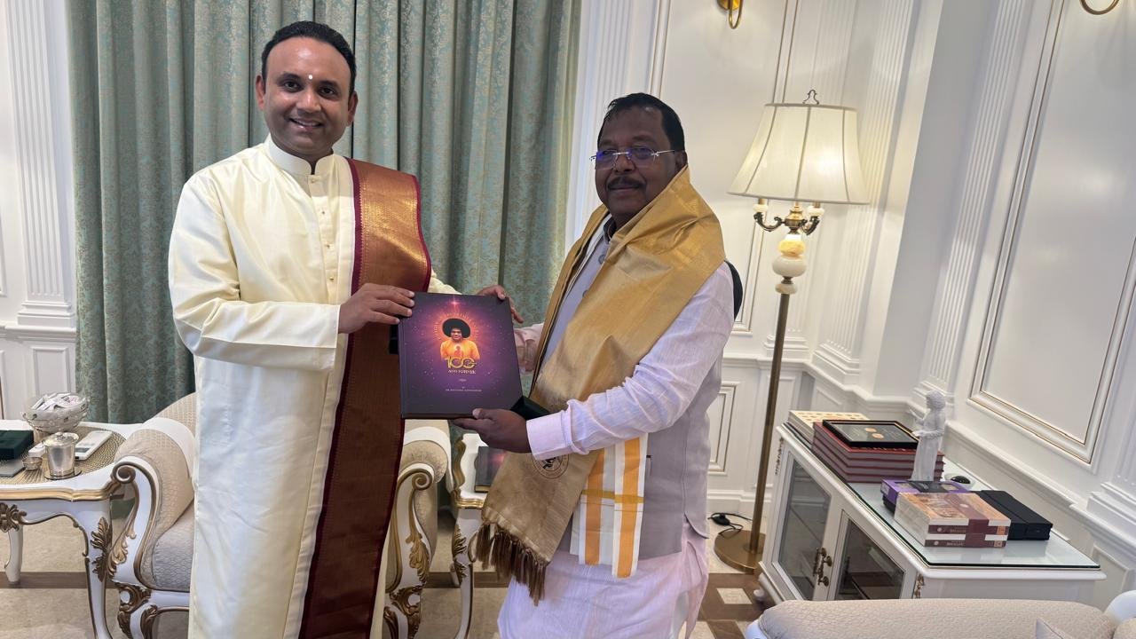  Chhattisgarh Agriculture Minister visits Sri Sathya Sai Village