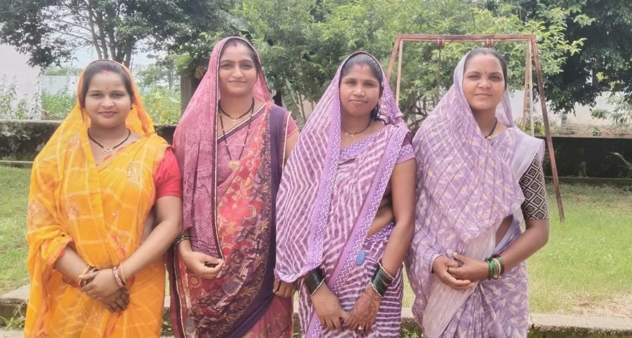 Mother’s worship becomes the thread of self-respect