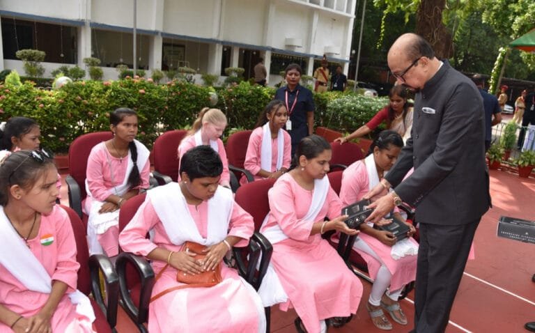Governor distributed smart sticks to blind girl students on Independence Day