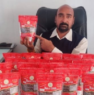  Mohan Chandrakar, after doing MBA, made farming a model.