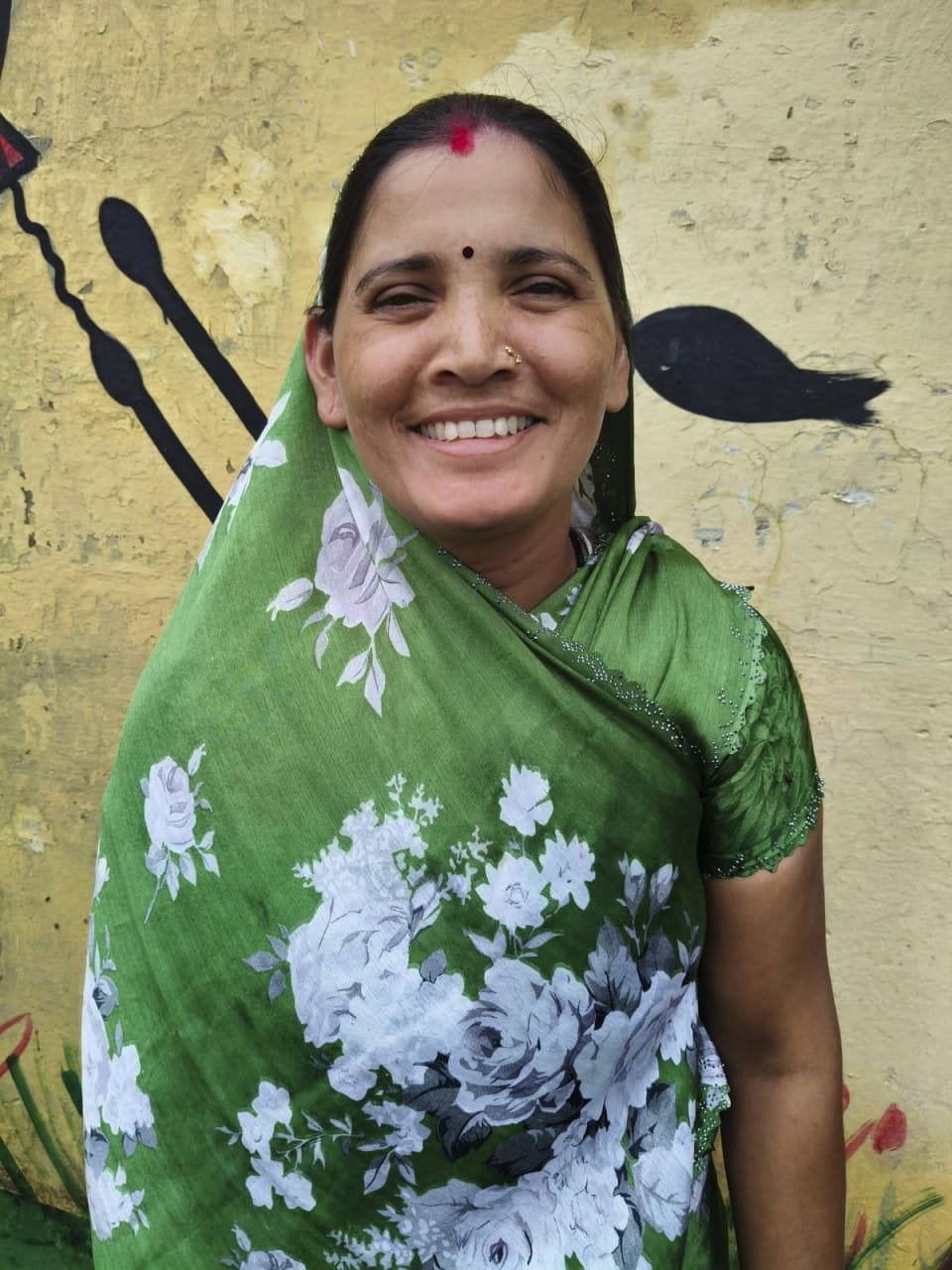 Support from mother worship, sewing machine showed the path to self-reliance