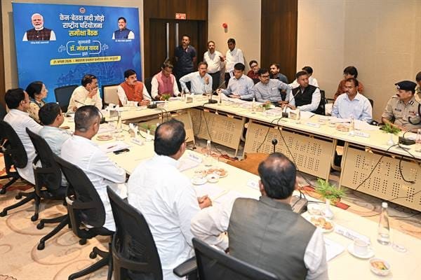Understand the difficulties of the families by reaching the affected villages of Panna-Chhatarpur: Chief Minister Dr. Yadav