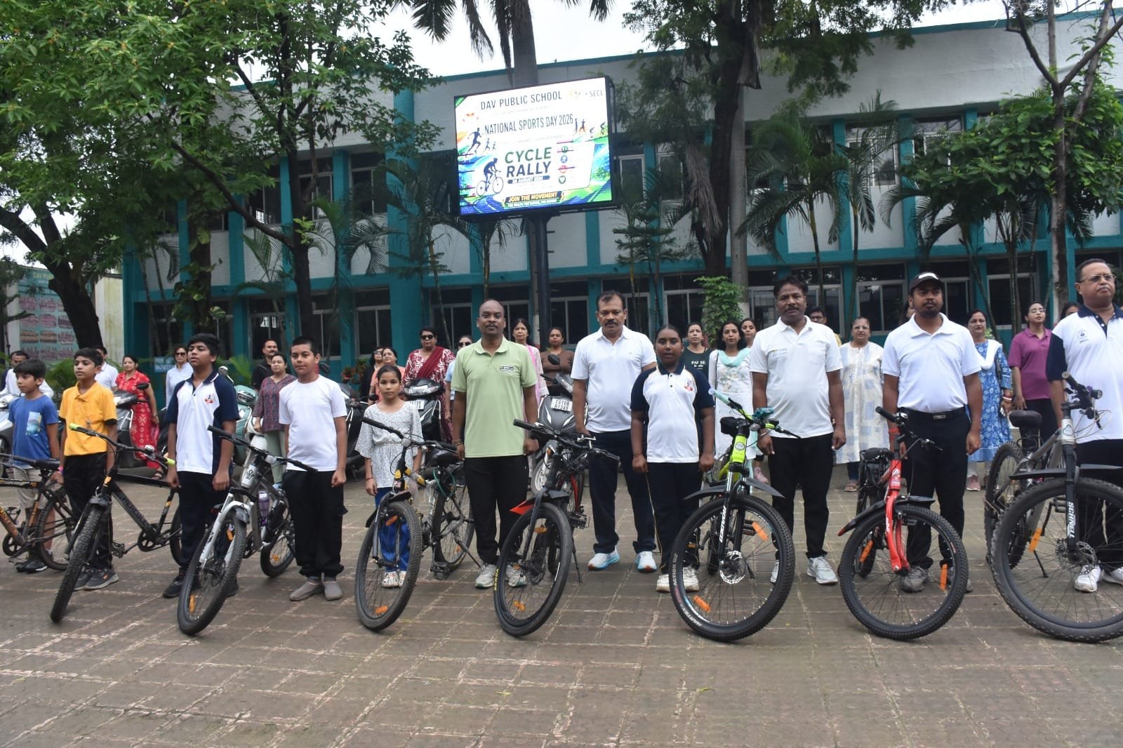 Successful Conclusion of “Colony Sports-2026” at SECL Headquarters Marking National Sports Day; Bicycle Rally Held on the Final Day