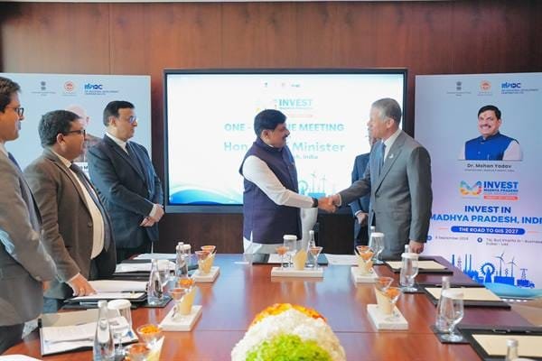 Better logistics system will help in connecting regional products with global markets: Chief Minister Dr. Yadav