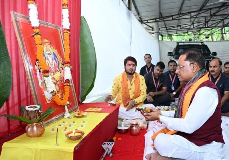 Worship of Lord Vishwakarma conveys the message of honoring creativity, skill, and labor: Chief Minister Shri Vishnu Deo Sai