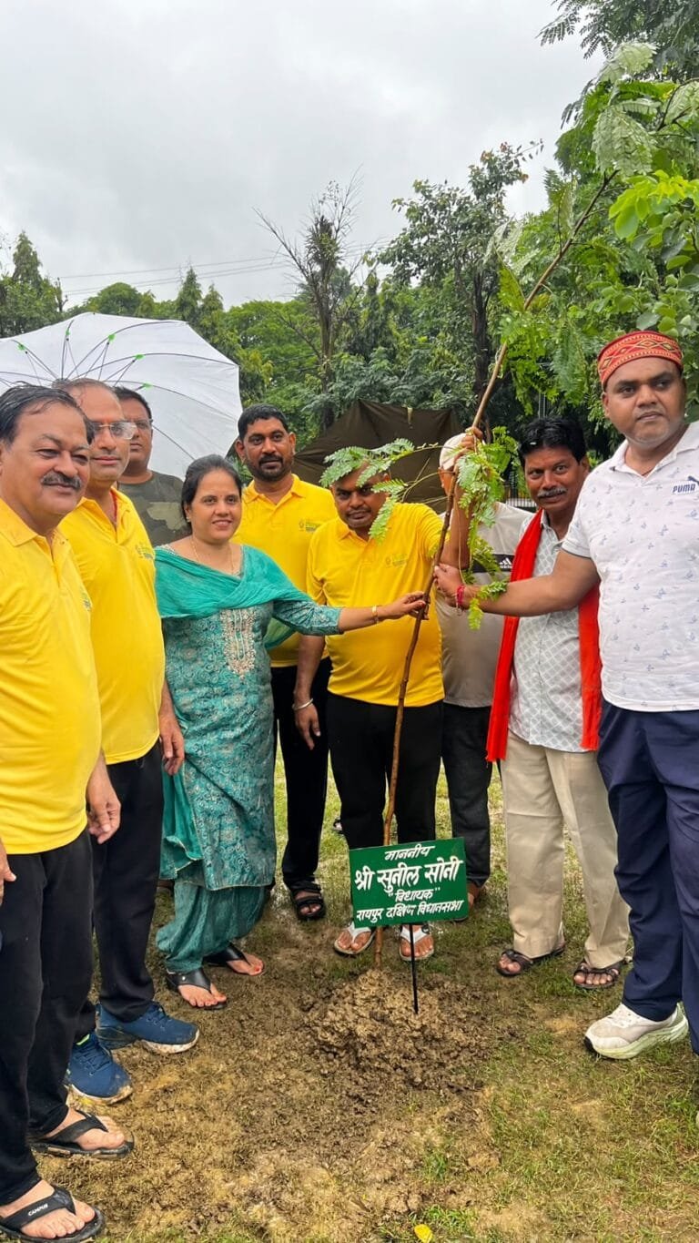 More than 3,500 saplings have been planted at designated locations across all 10 zones and the Gandhi Udyan complex by the Raipur Municipal Corporation’s Environment and Horticulture Department, conveying a positive message about a clean environment to the public.