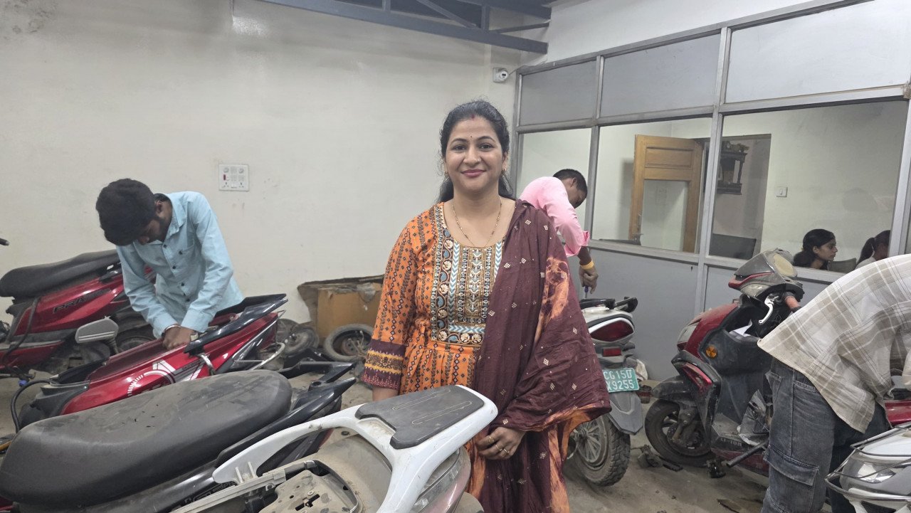 A story of service: Mamta Sharma, not a job seeker, became an employer; she opened an EV workshop and employed 7 people.