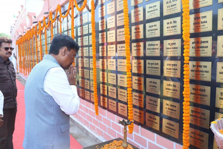 Martyrdom of brave soldiers brought peace back to Chhattisgarh – Minister Shri Kedar Kashyap