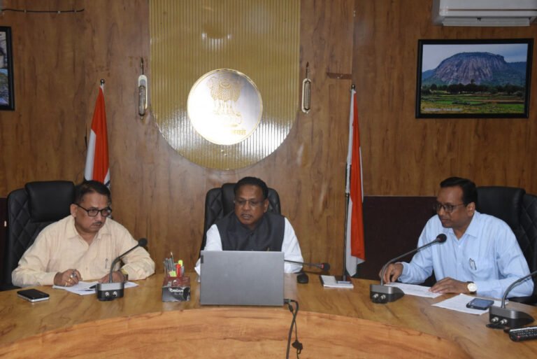 All government and private hospitals will have to complete the process of biomedical waste management within seven days.