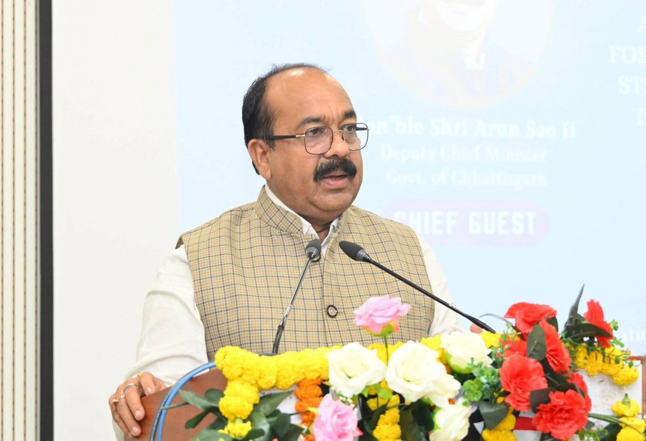 Deputy Chief Minister addressed technical students, professors and scientists at the Youth Conclave-cum-National Conference organized at NIT.