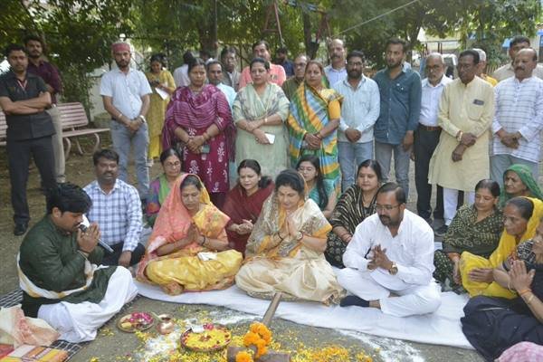 Will not allow any shortfall in development works: Minister of State Mrs. Gaur