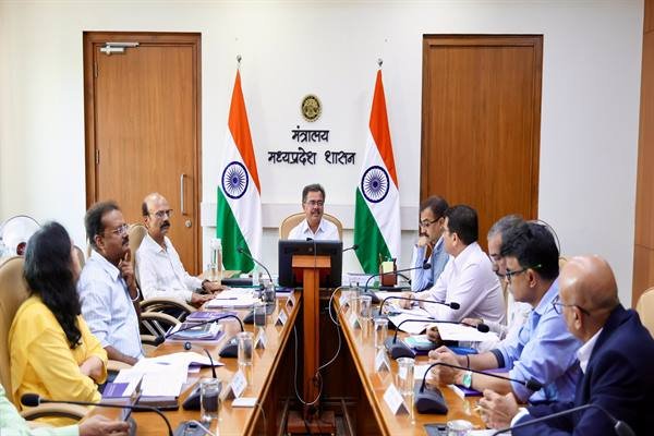 Chief Secretary Shri Barnwal gave instructions in the fifth state level NCORD meeting.