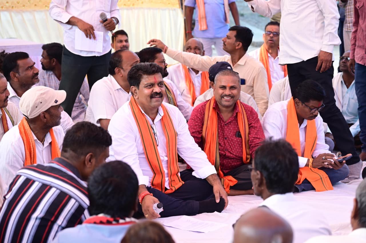 Deputy Chief Minister engages in heartfelt dialogue with villagers while sitting on the ground; announces development projects worth Rs 74.80 lakh