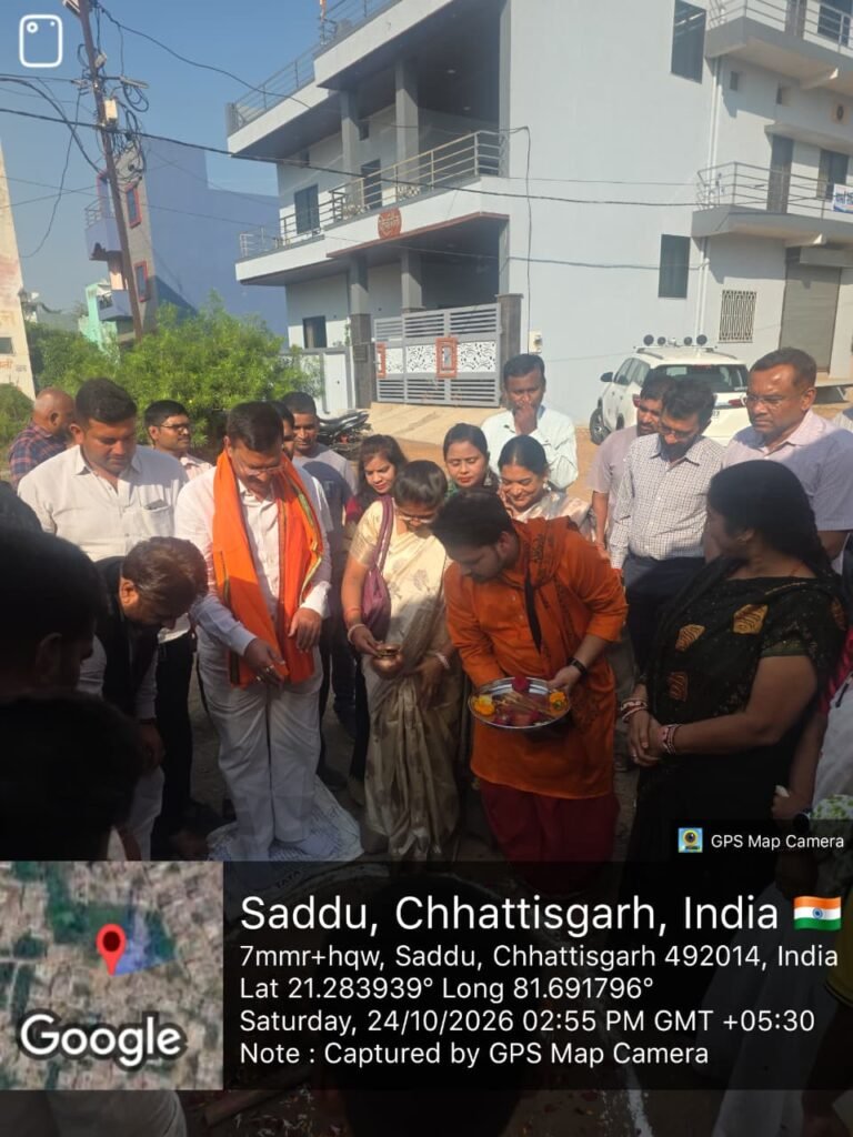 Raipur Rural MLA Motilal Sahu has gifted a significant development package to the residents of Shivam City, Saddu—located in Ward 8 of Municipal Corporation Zone 9—by performing the bhumi pujan (groundbreaking ceremony) for new infrastructure projects worth approximately ₹75 lakh, alongside local councilors.