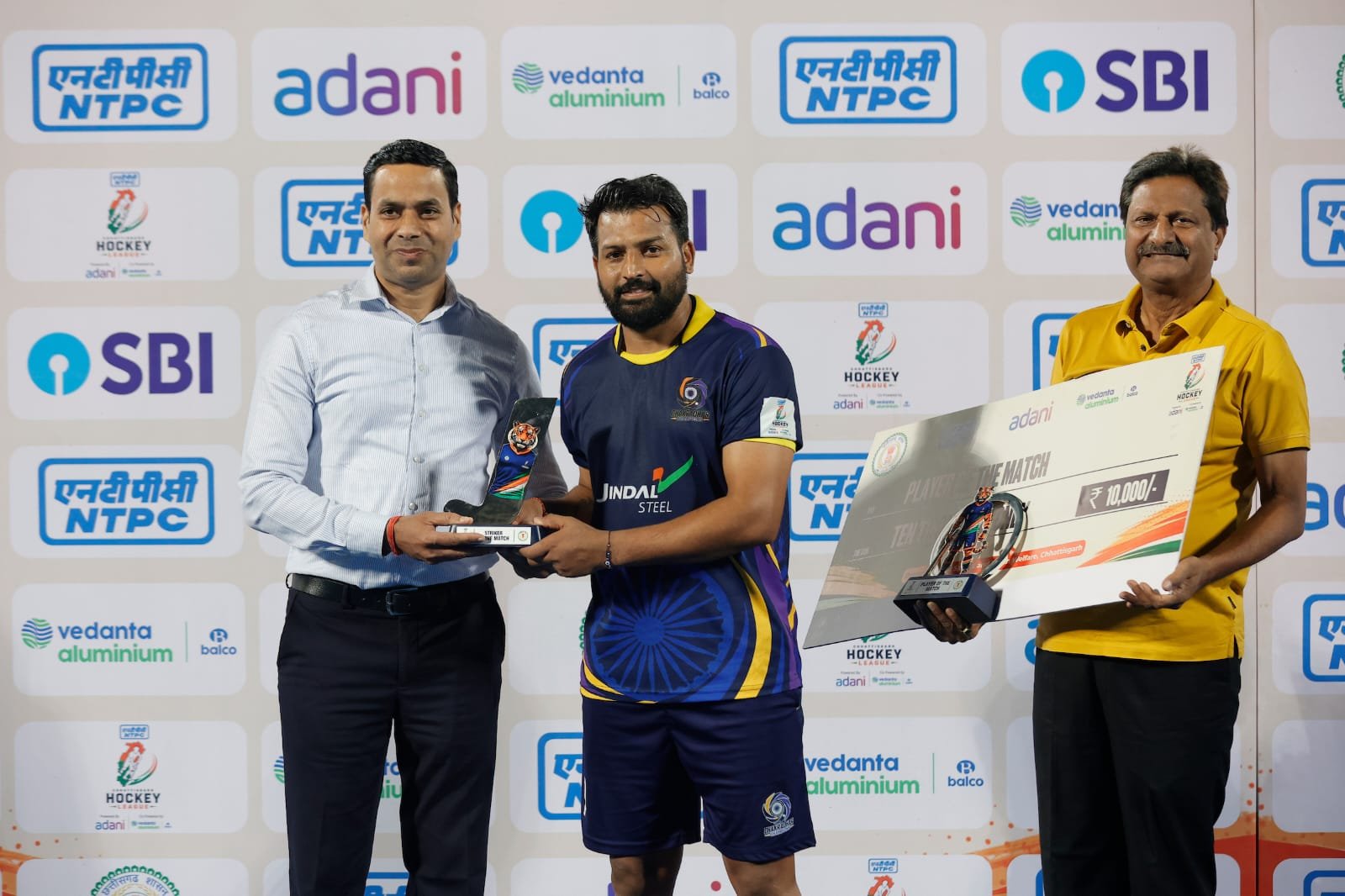 First Defeat for Chakradhar Champions; Mainpat Titans Win Thanks to Sandeep’s Brace